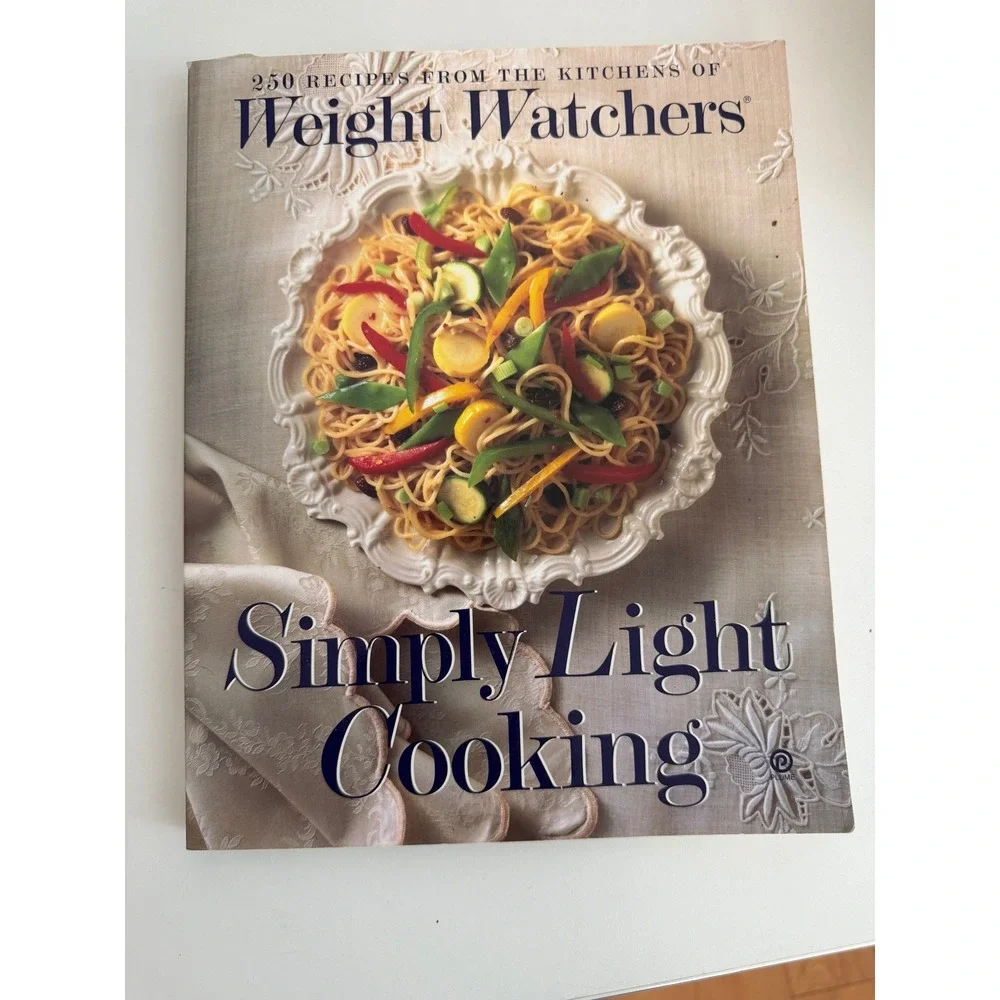 Weight Watchers Simply Light Cooking Cookbook 250 Recipes‎ Plume Softcover 1992